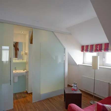 Maris Hotel 3*