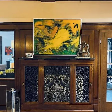 Maris Hotel