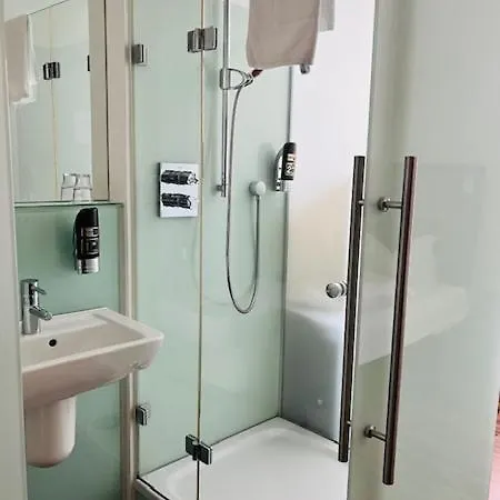 Maris Hotel